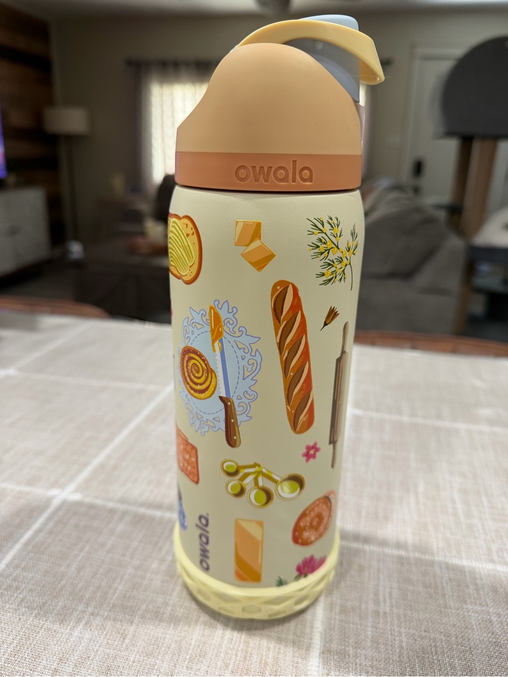 Limited Edition Brunch Freesip Owala 32oz - Picture 5 of 6
